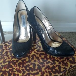 Steve Madden blk heels